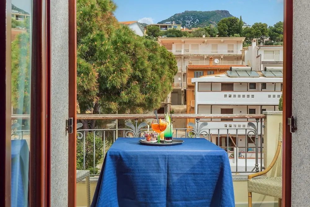 Il Nuovo Gabbiano Hotel Cala Gonone 3*,